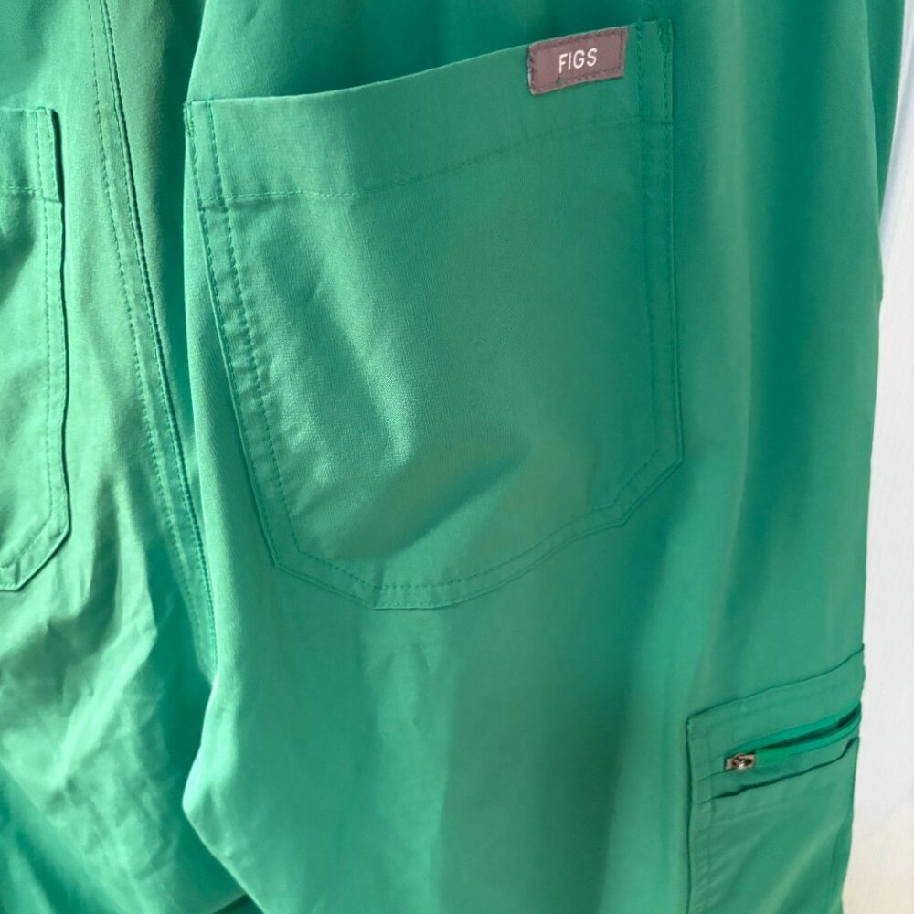 Figs Safety green technical edition Kade scrub pants size Large - Picture 5 of 7